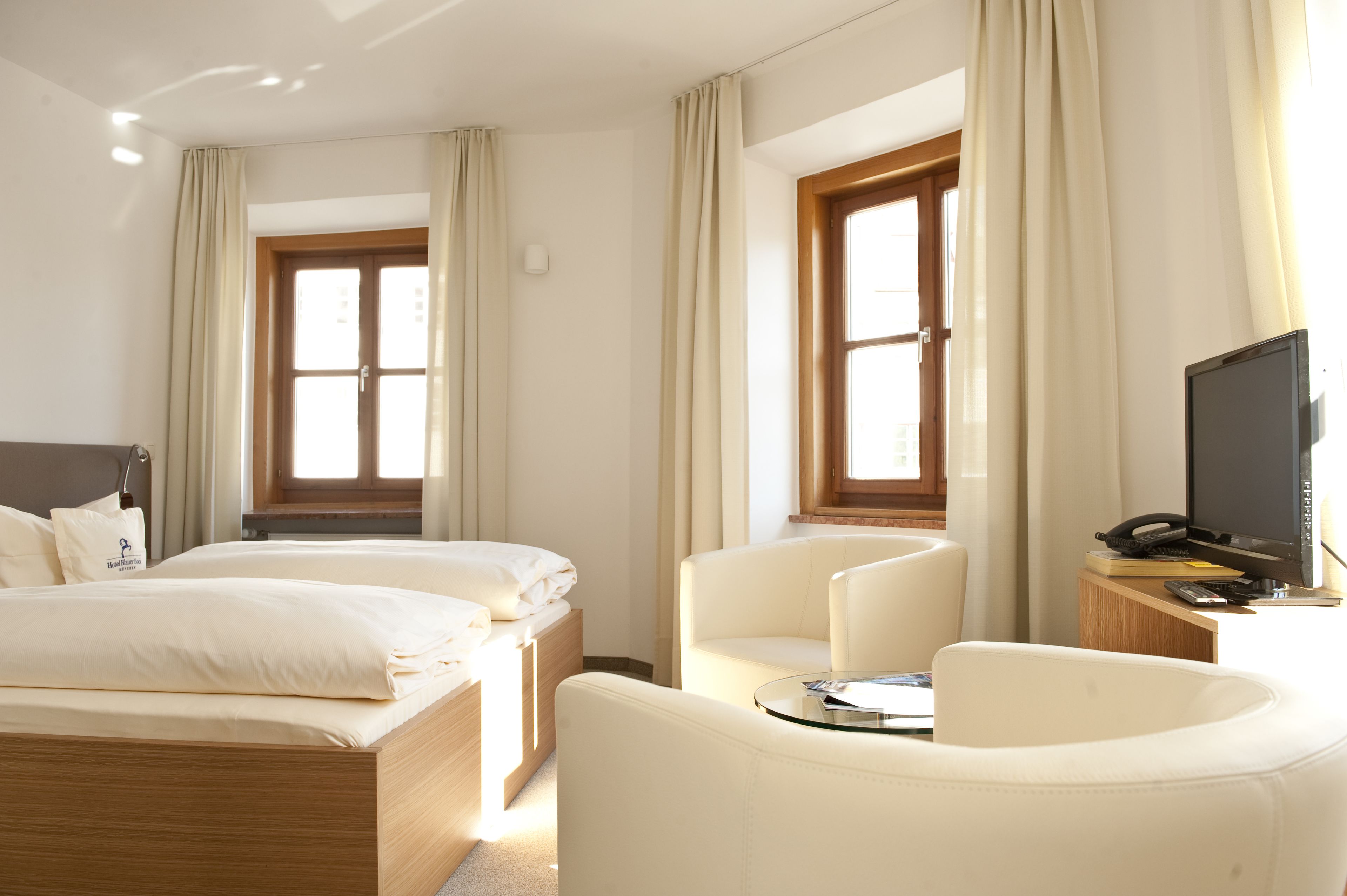 premium double room | hypo-allergenic bedding, down duvets, individually decorated