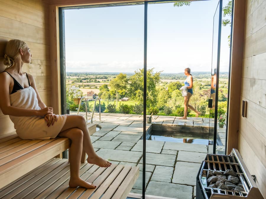 Luxury Cottage, Ensuite, Garden View (6 Bedroom House) | Spa