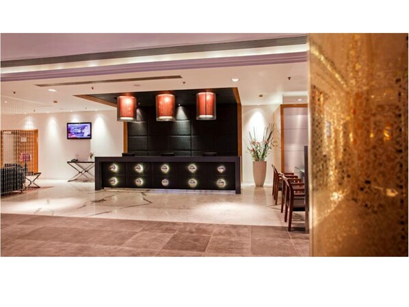 Lobby - Park Inn by Radisson Navi Mumbai (Navi Mumbai)