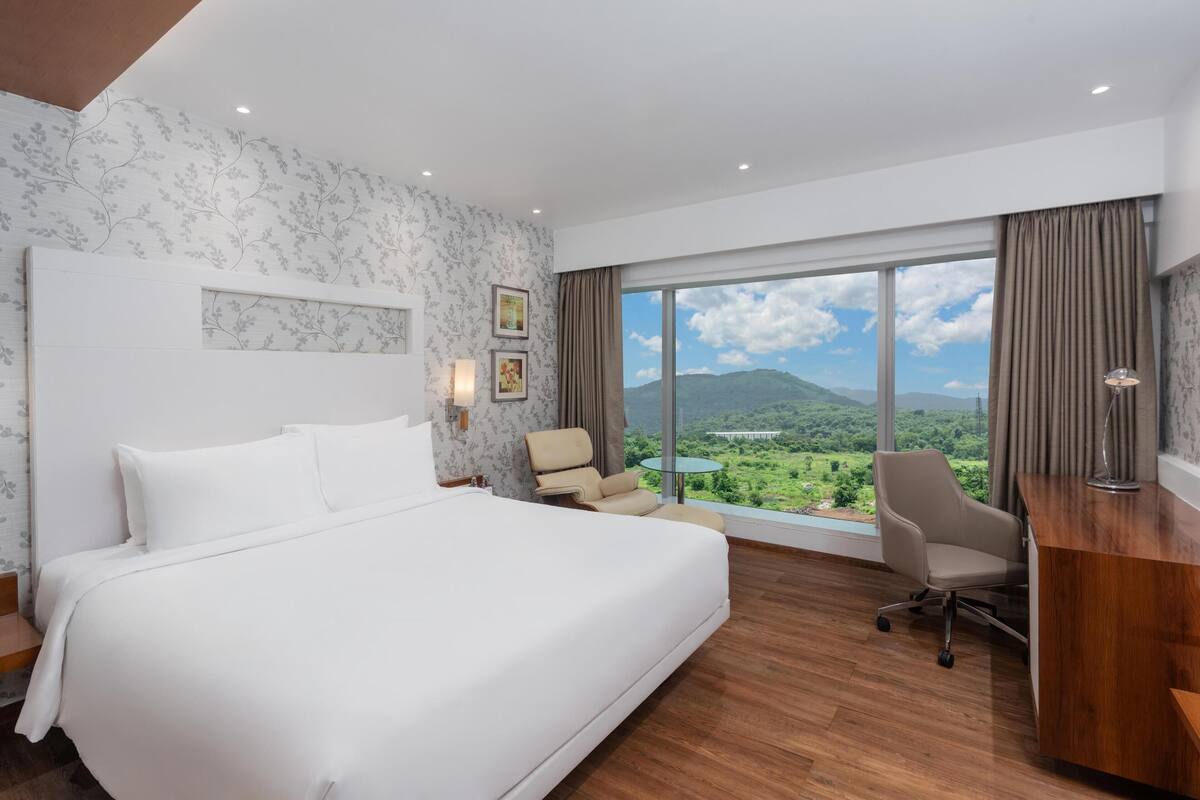 Superior Room | In-room safe, desk, laptop workspace, blackout curtains