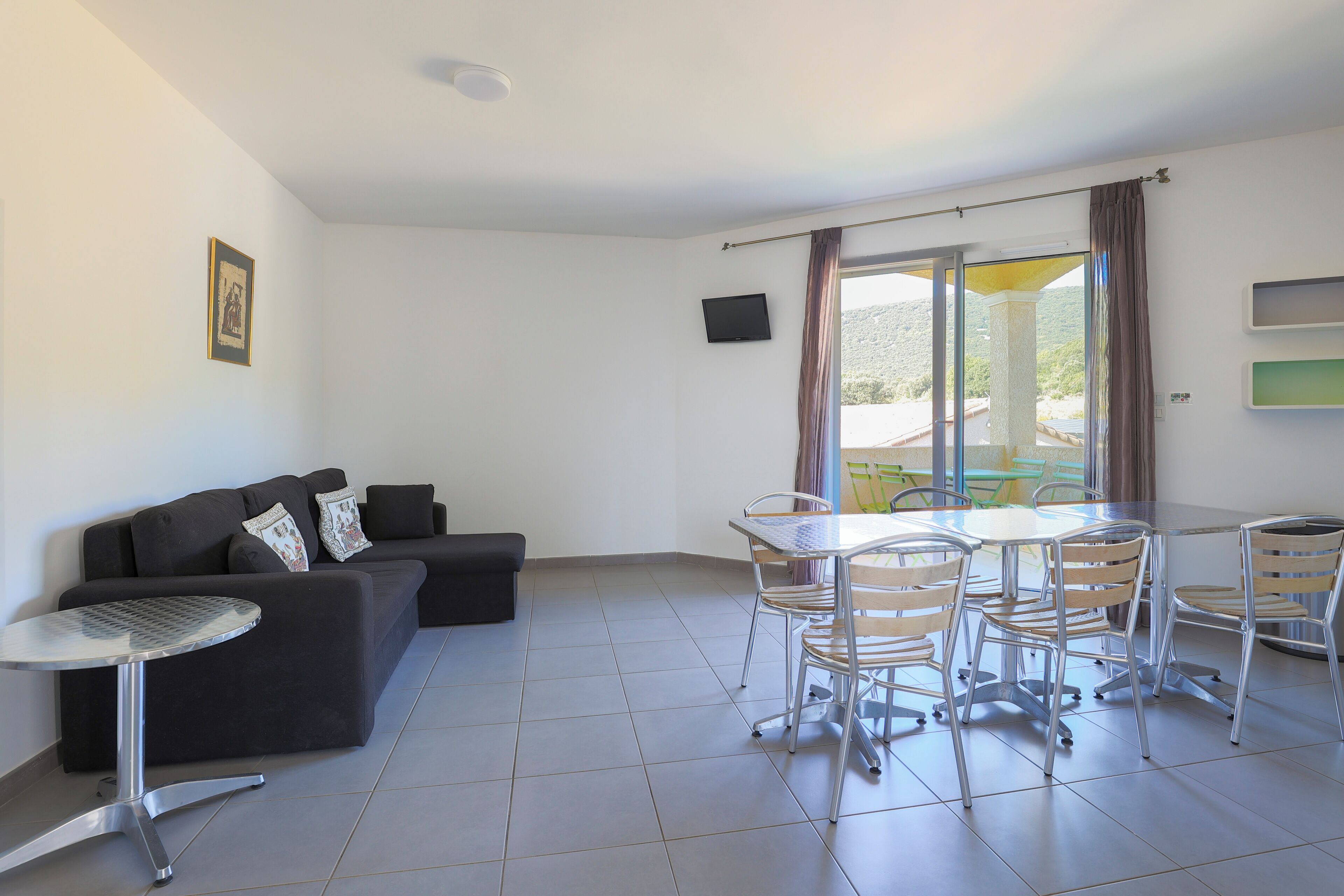 Leilighet, flere senger | Oppholdsområde | Flatskjerm-TV