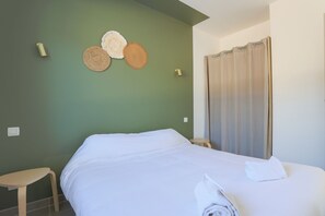 Apartment, 1 Bedroom | Laptop workspace, blackout curtains, soundproofing, iron/ironing board - Résidence du Parc - Gorges de l'Hérault - Cévennes - Parc Sports & Loisirs Brissac Ganges (Brissac)