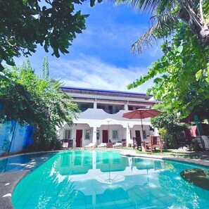 Building design - Acacia Sunset Village Inn (Panglao)
