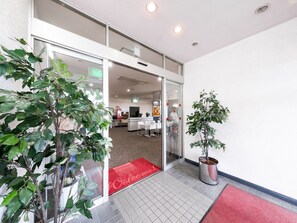 Property entrance - Tabist Hotel Tetora Hakodate Station (Hakodate)