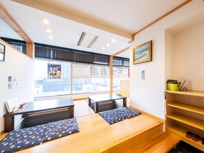 Lobby sitting area - Tabist Hotel Tetora Hakodate Station (Hakodate)