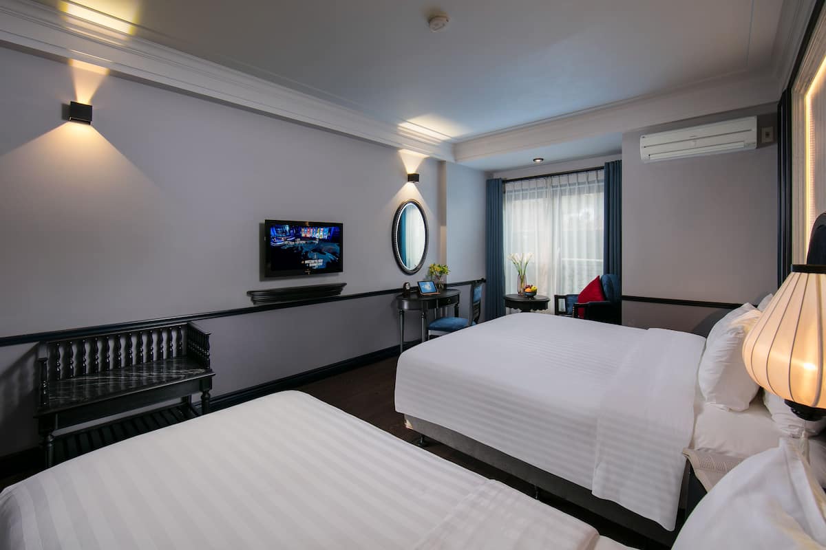 Family Suite with window | Frette Italian sheets, premium bedding, memory foam beds, minibar