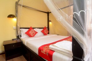 Family Room | Select Comfort beds, soundproofing, free WiFi, bed sheets