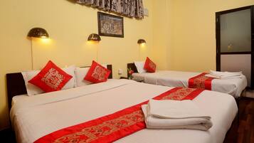 Deluxe Double or Twin Room | Select Comfort beds, soundproofing, free WiFi, bed sheets
