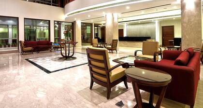 The Golden Plaza Hotel & Spa