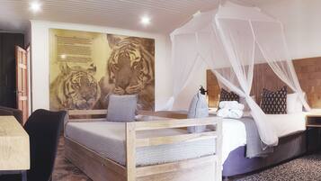 (Jade) Tigress | 1 bedroom, minibar, in-room safe, individually decorated