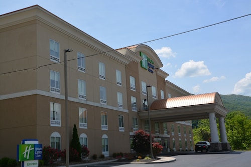 Holiday Inn Express & Suites, Caryville by IHG