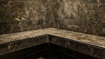 Baño turco, tratamientos corporales, aromaterapia