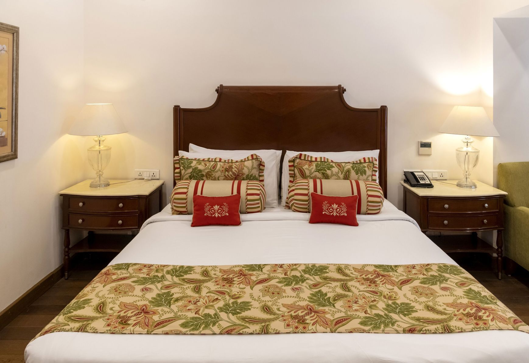 Premium bedding, minibar, in-room safe, desk