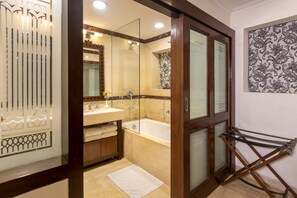 Club Room | Bathroom | Rainfall showerhead, free toiletries, hair dryer, bathrobes - The Claridges Nabha Residence (Dehradun)