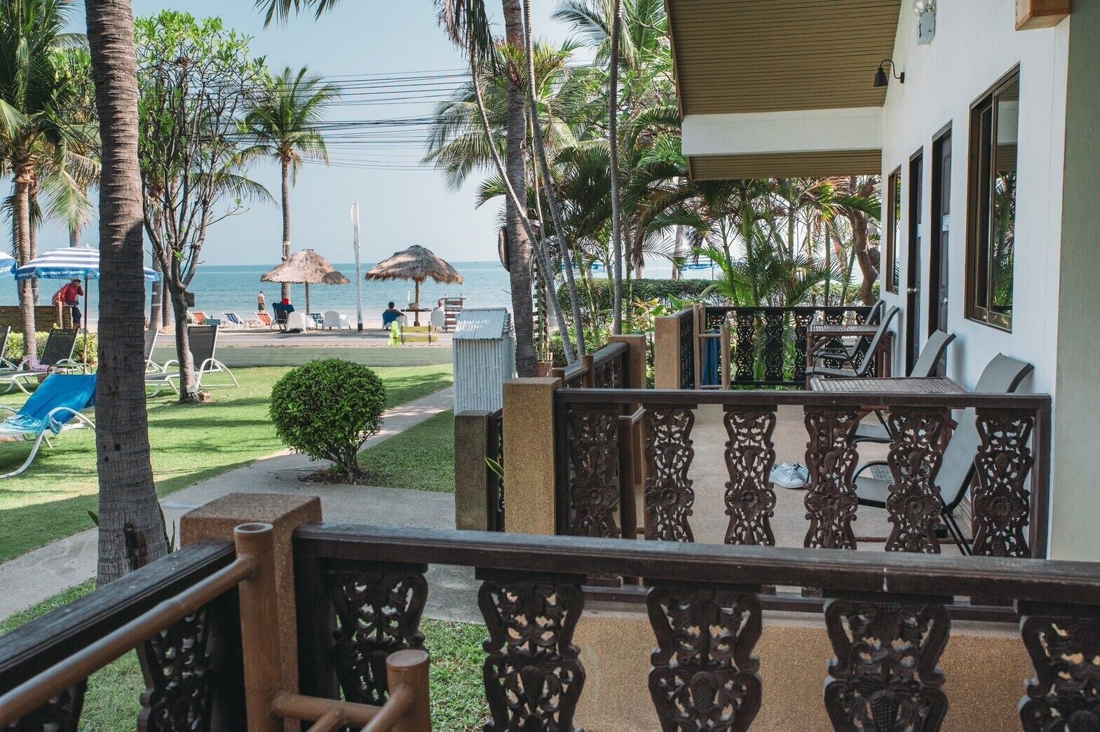 Superior Bungalow Pool View | ลานระเบียง/นอกชาน