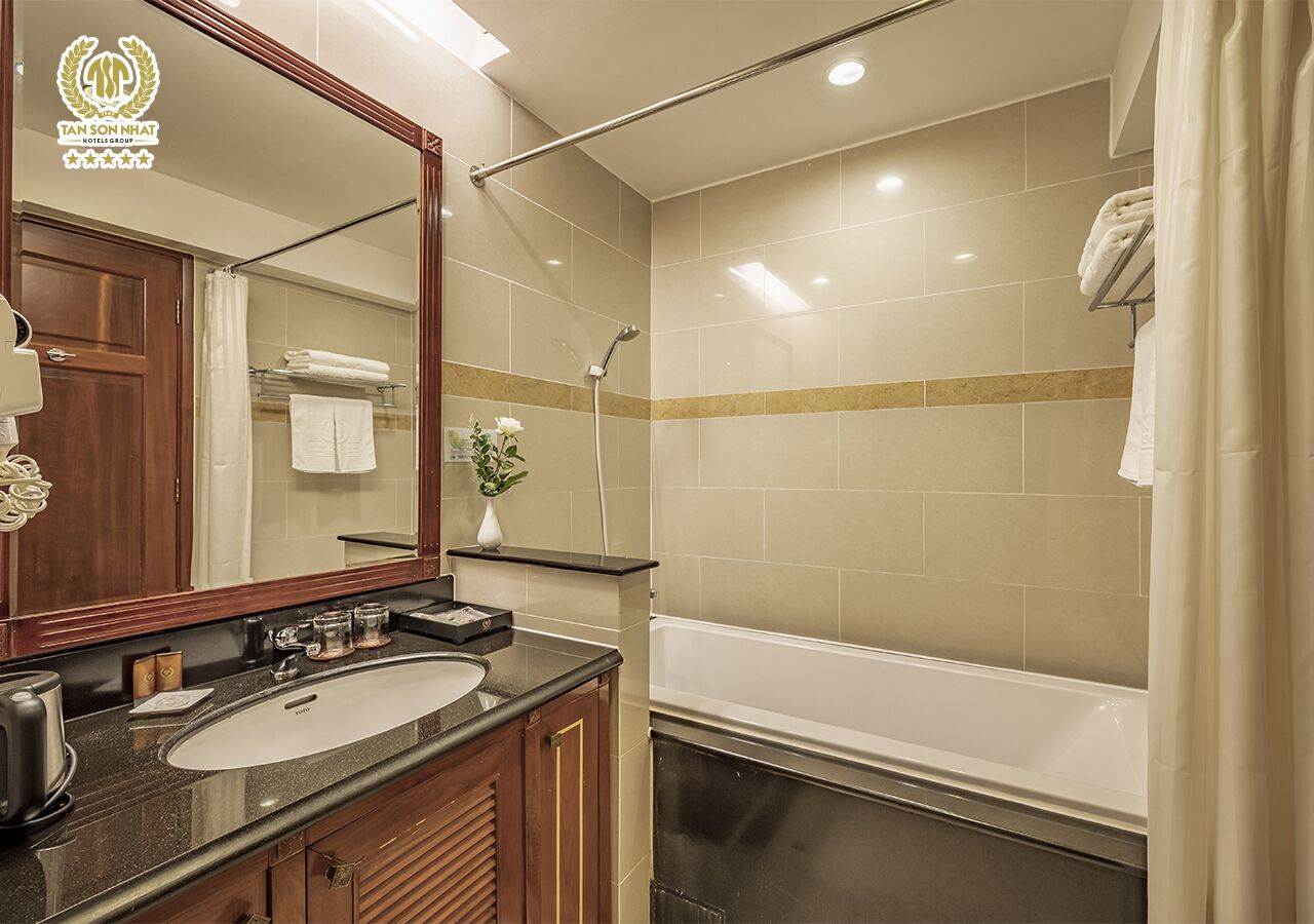 minibar, in-room safe, desk, blackout curtains