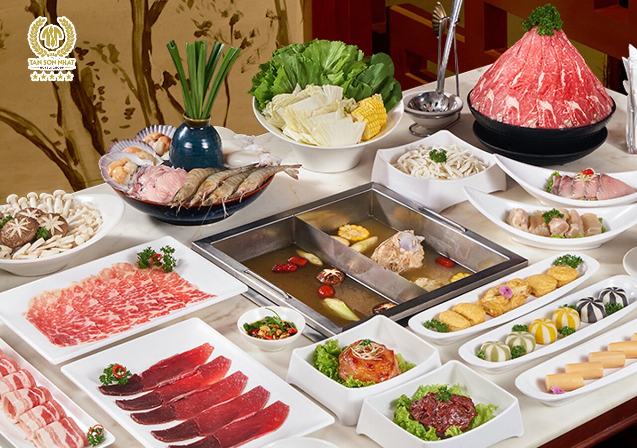 3 restaurants, breakfast, lunch, dinner served; vietnamese cuisine