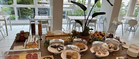 Daily buffet breakfast (EUR 7 per person)