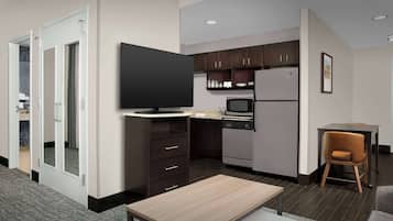 Suite, 1 King Bed, Accessible, Bathtub (Mobility & Hearing) | Private kitchen | Full-size fridge, microwave, stovetop, dishwasher