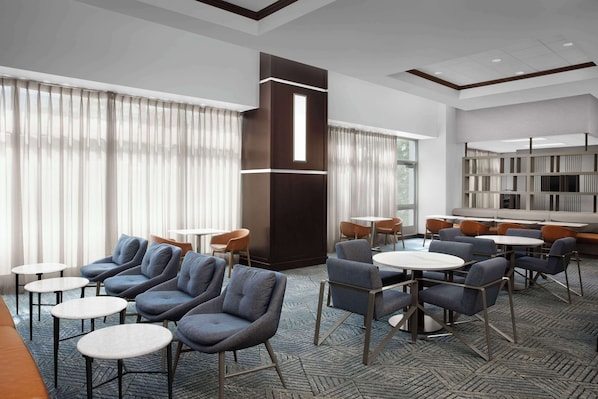 Free daily full breakfast - Homewood Suites by Hilton Dallas Downtown, TX (Dallas)