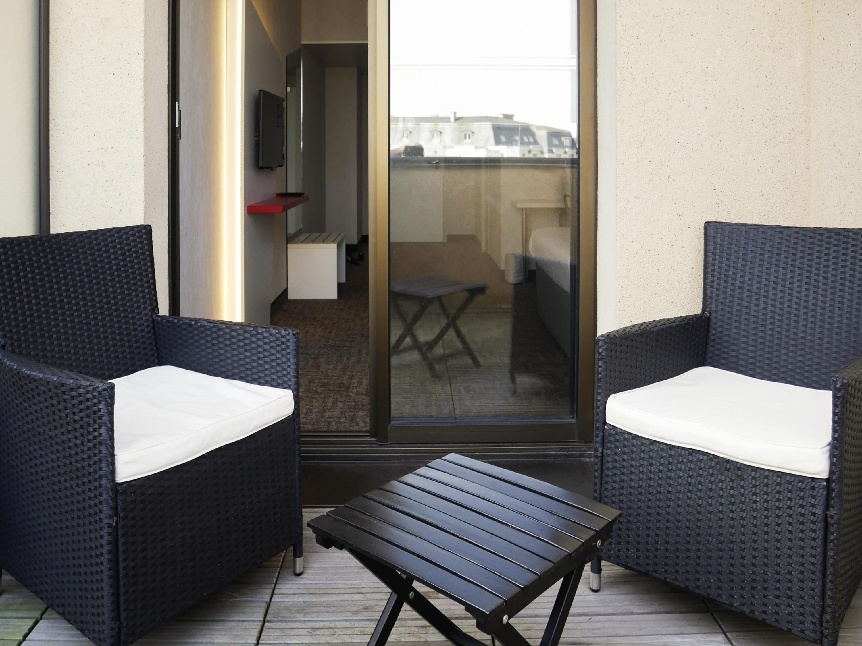 Chambre Classique, 1 lit double, balcon | Décoration personnalisée, ameublement personnalisé, bureau