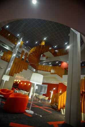 Lobby - Ibis Styles Poitiers Centre (Poitiers)