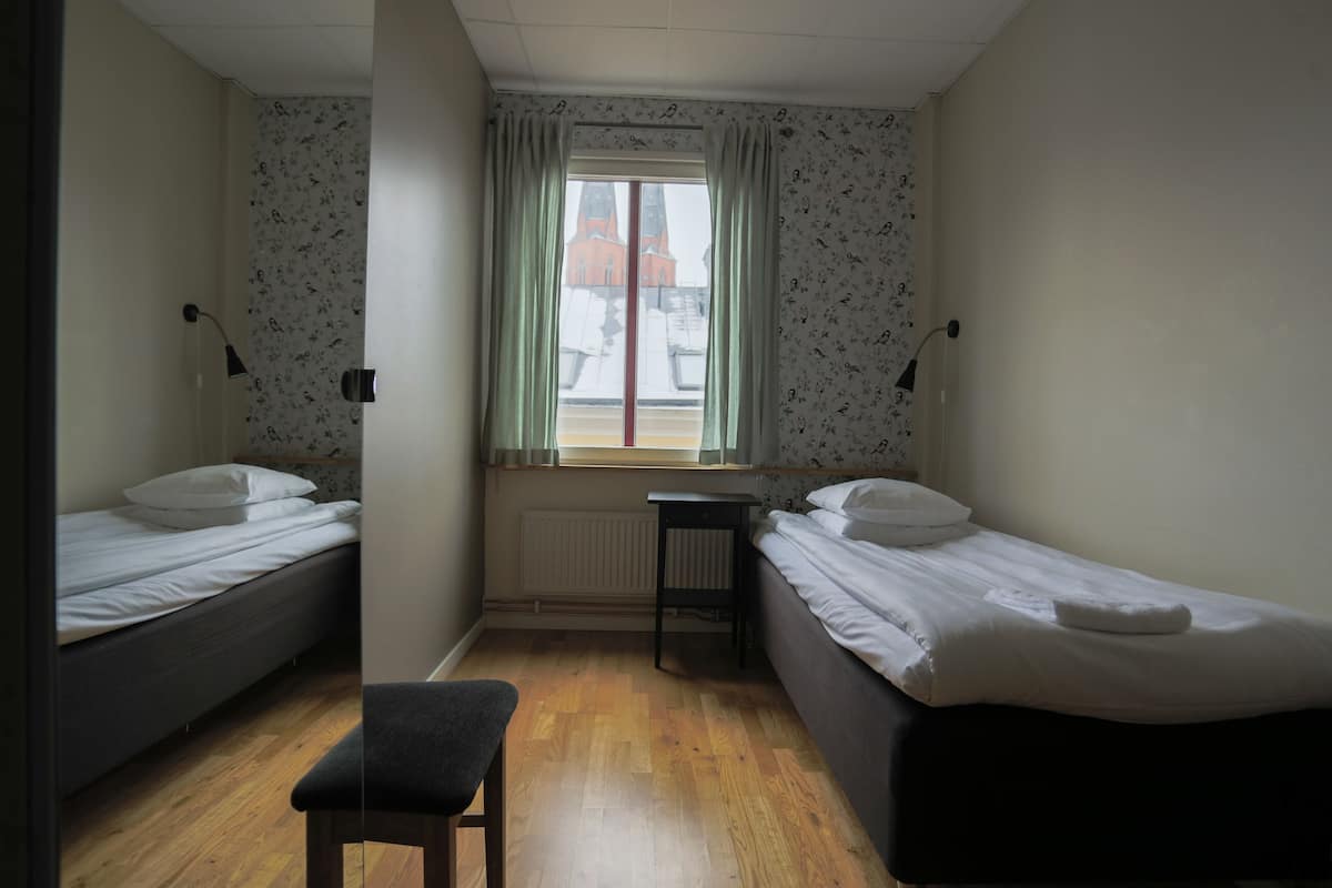 Roupas de cama premium, individualmente mobiliados, escrivaninha