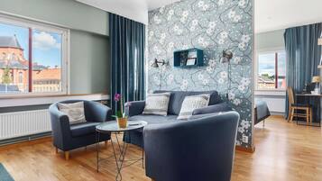 Literie de qualité supérieure, ameublement personnalisé, bureau