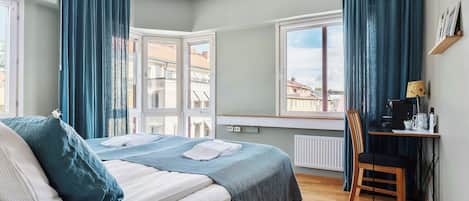 Habitación superior, 1 cama King size, para no fumadores (with Sofabed) | Ropa de cama de alta calidad, muebles diferentes y escritorio