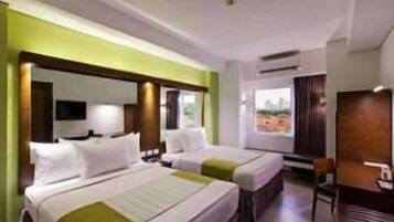 Zimmer, 2Â Queen-Betten, Nichtraucher