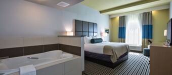 Holiday Inn Express Hotel & Suites, Carlisle-Harrisburg Area by IHG