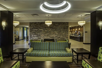 Holiday Inn Express & Suites Orlando East - UCF Area by IHG