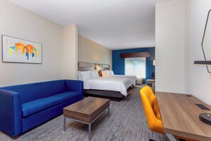 In-room safe, desk, soundproofing, iron/ironing board - Holiday Inn Express & Suites Orlando East - UCF Area by IHG (Orlando)