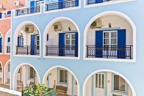 Exterior - Sea Of Aegeon (Santorini)