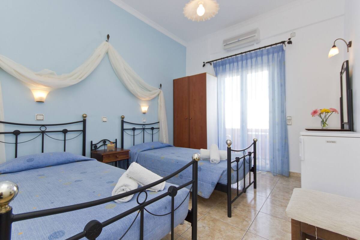 Wifi gratis y ropa de cama