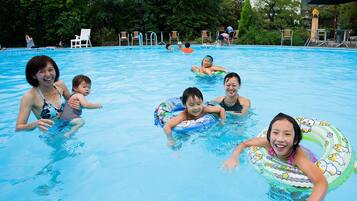 Seasonal outdoor pool