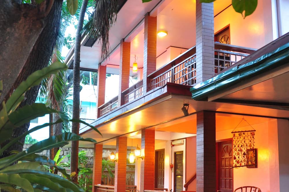 Lola Itang Pension