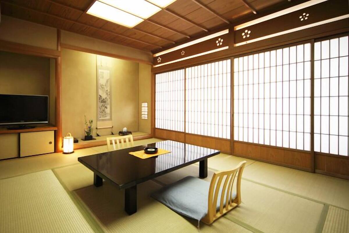 Japanese Room Main Building | Living area | TV