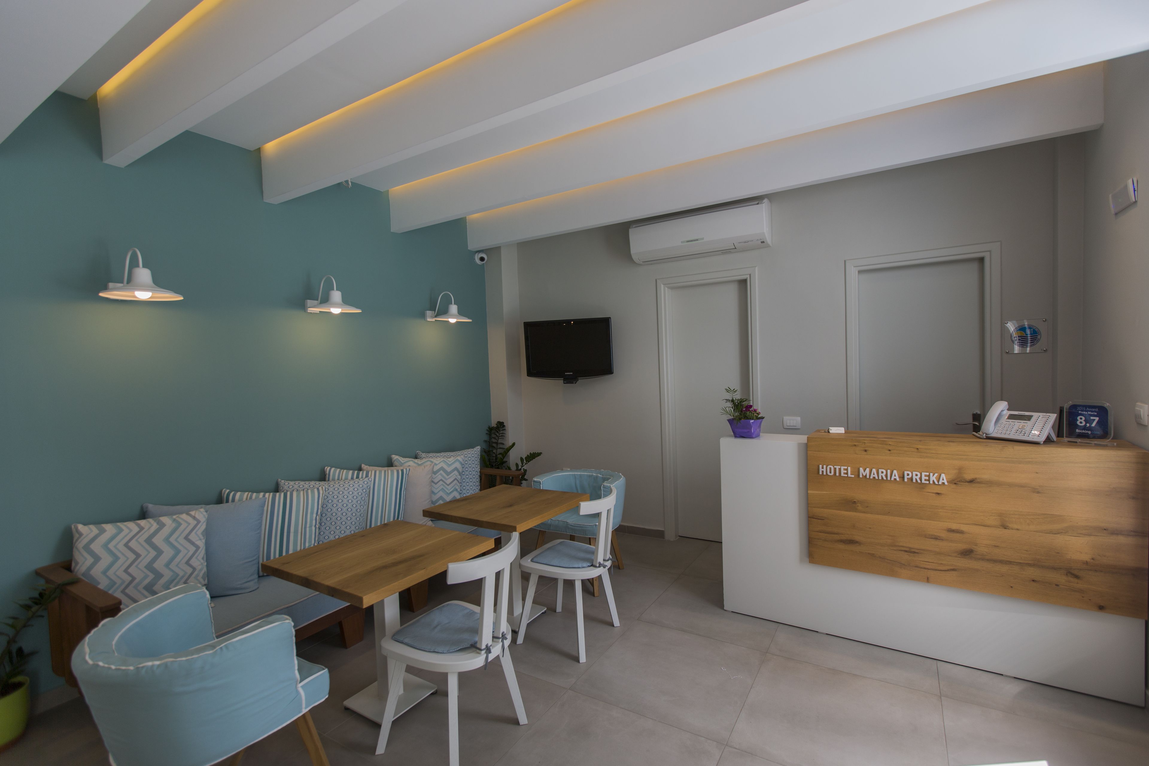 daily buffet breakfast (eur 7 per person)