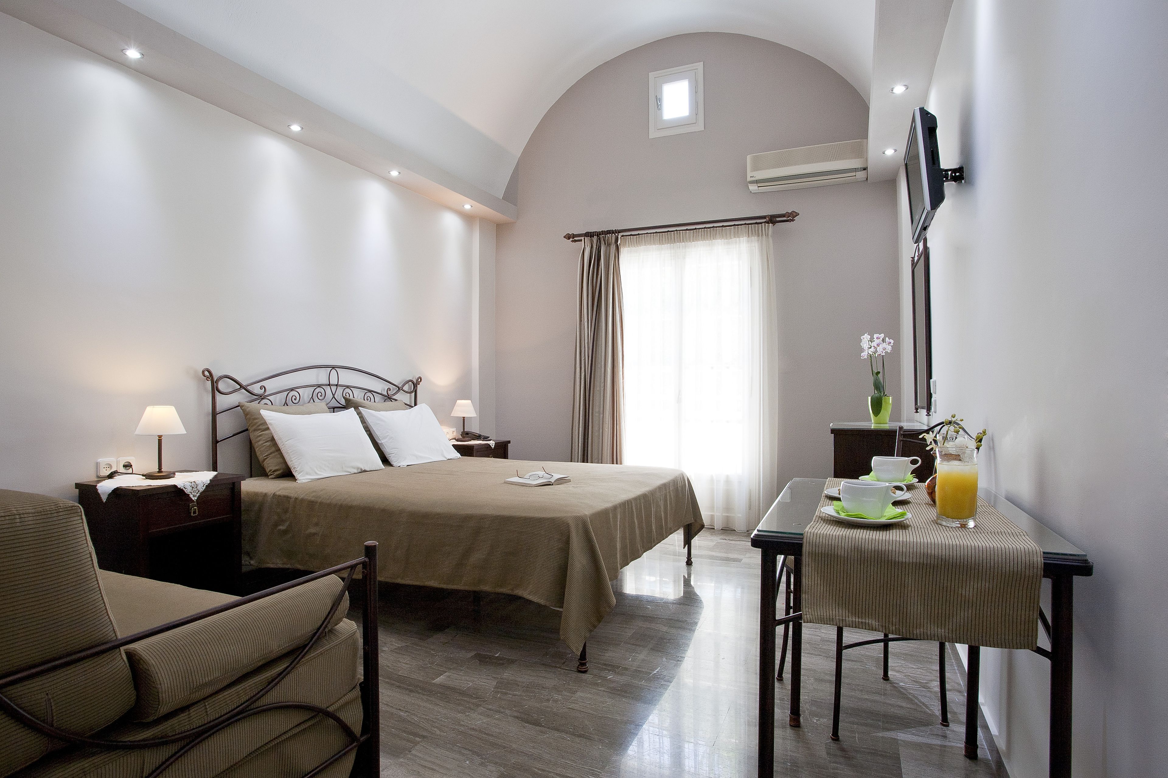 studio (for 2) | 1 bedroom, in-room safe, individually decorated, free wifi