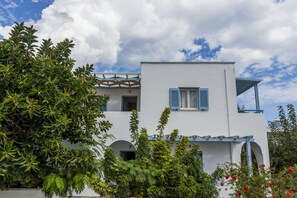 Exterior - Preka Maria Hotel (Santorini)