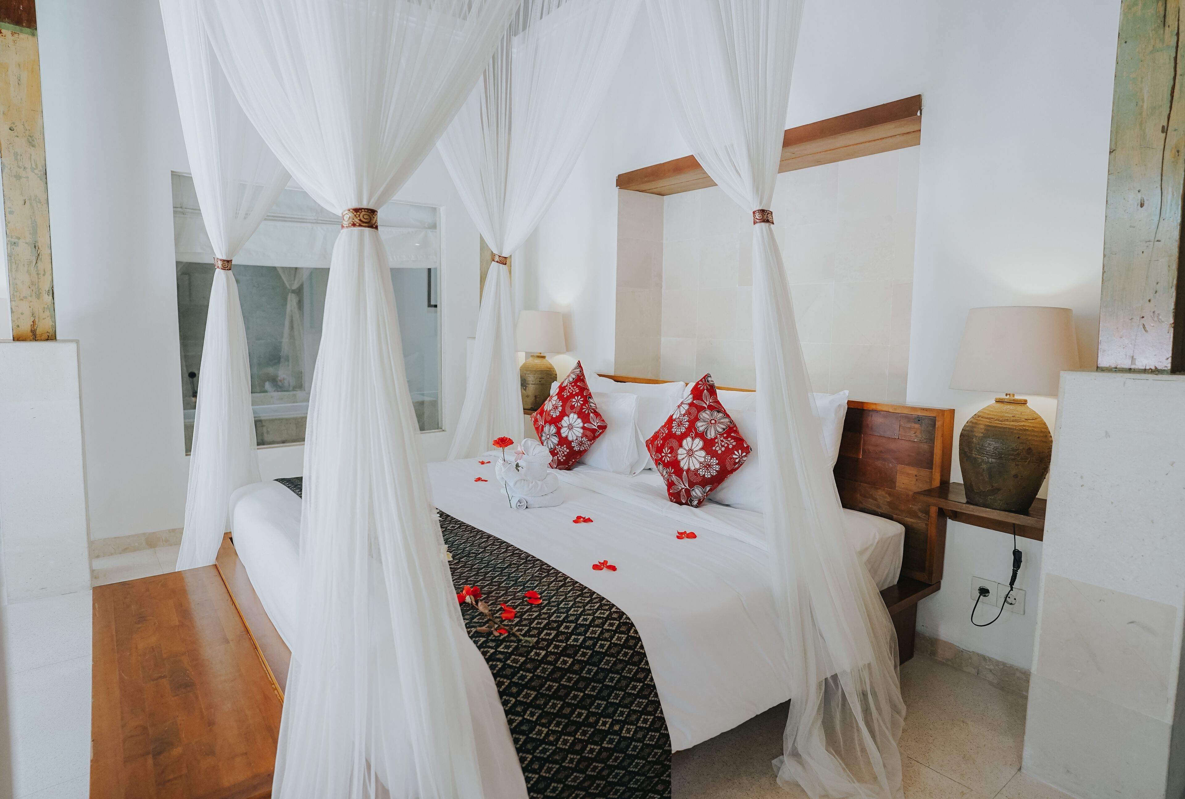 one bedroom villa with private pool | 1 bedroom, minibar, in-room safe, desk