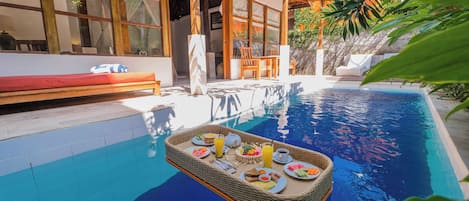 One Bedroom Villa with Private Pool | Breakfast meal