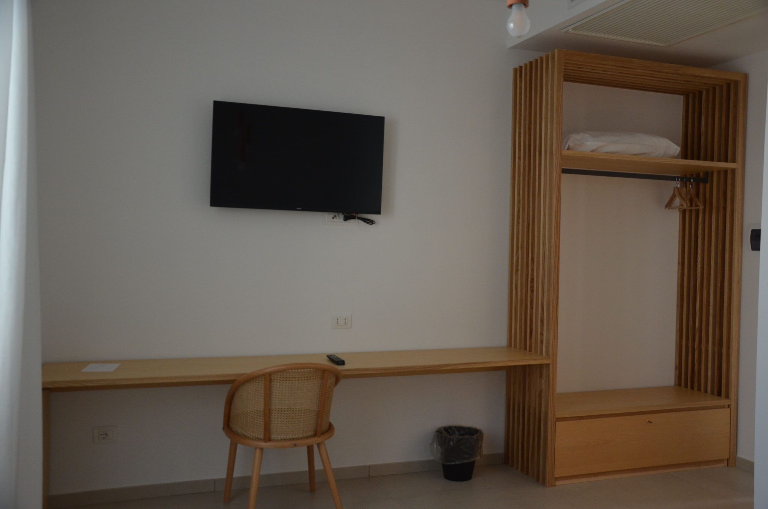 1 bedroom, frette italian sheets, premium bedding, minibar