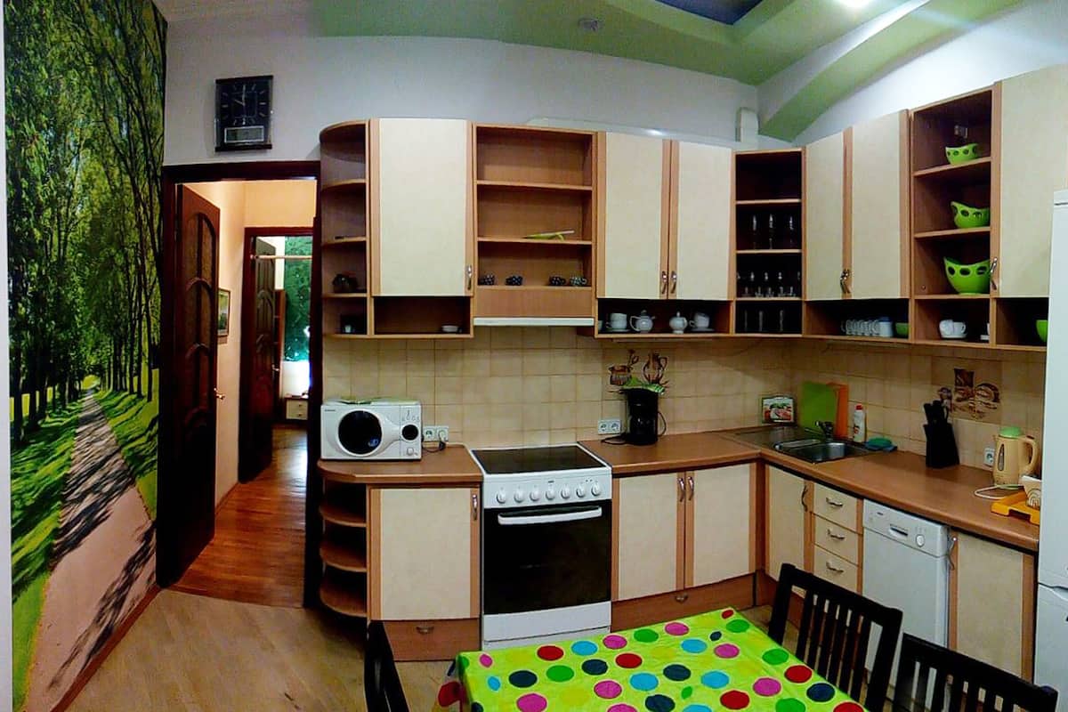 Apartment, 2 Bedrooms (Malaya Zhitomirskaya 17) | Private kitchen | Electric kettle