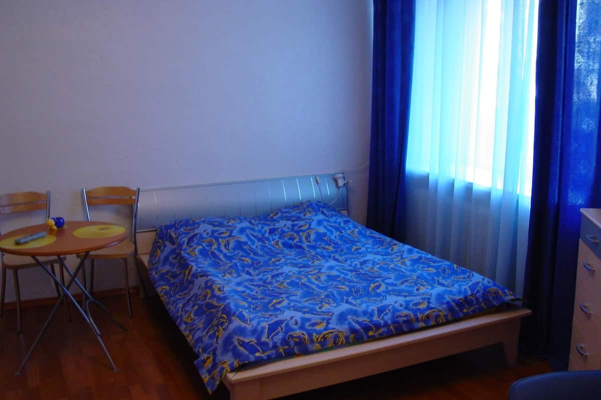 Standard Studio (Kruglouniversitetskaya 2/1) | Egyptian cotton sheets, pillowtop beds