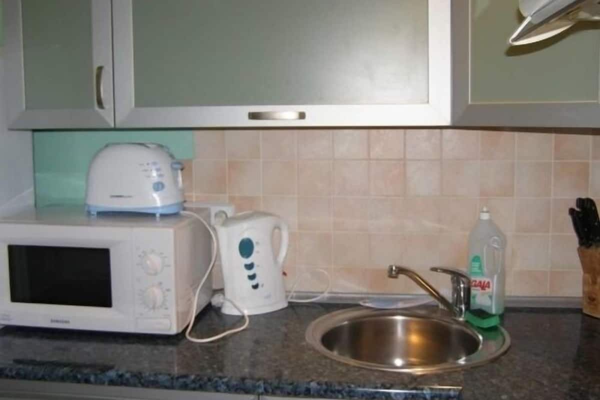 Standard Apartment, 1 Bedroom (bul. Lesi 2) | Private kitchen