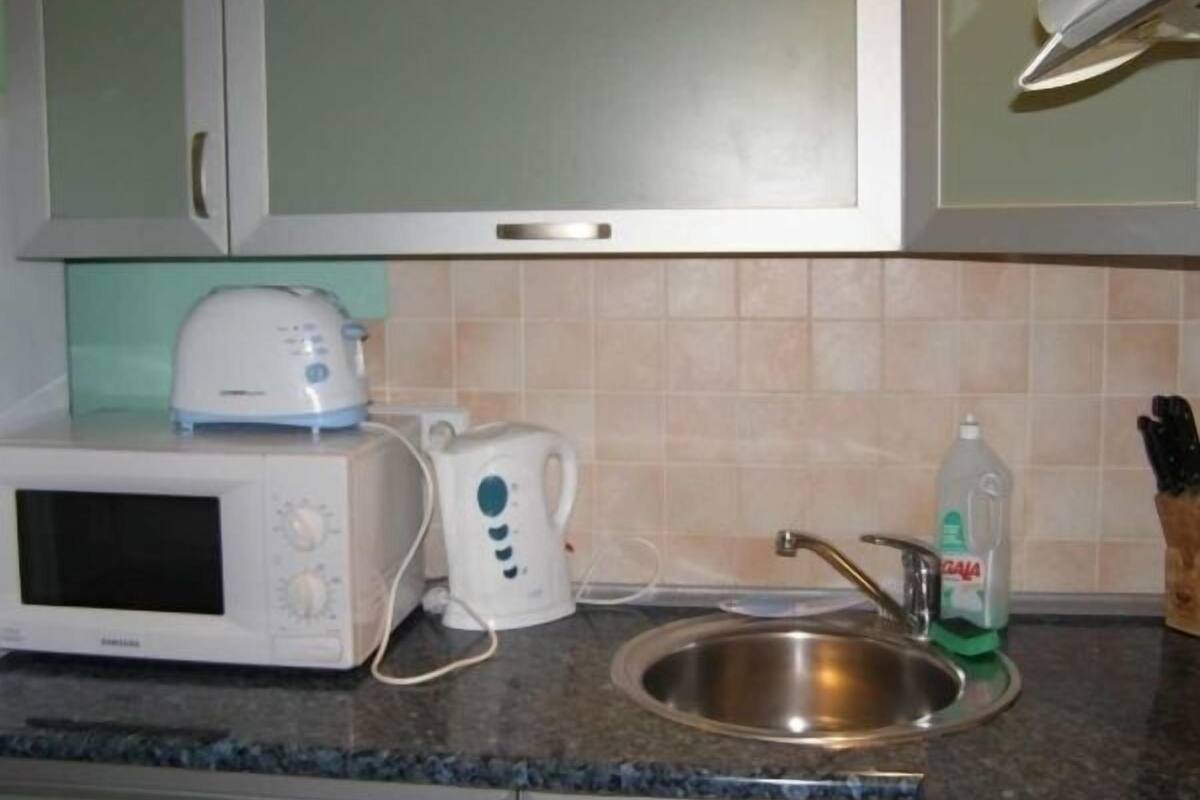 Standard Apartment, 1 Bedroom (bul. Lesi 2) | Private kitchen | Electric kettle