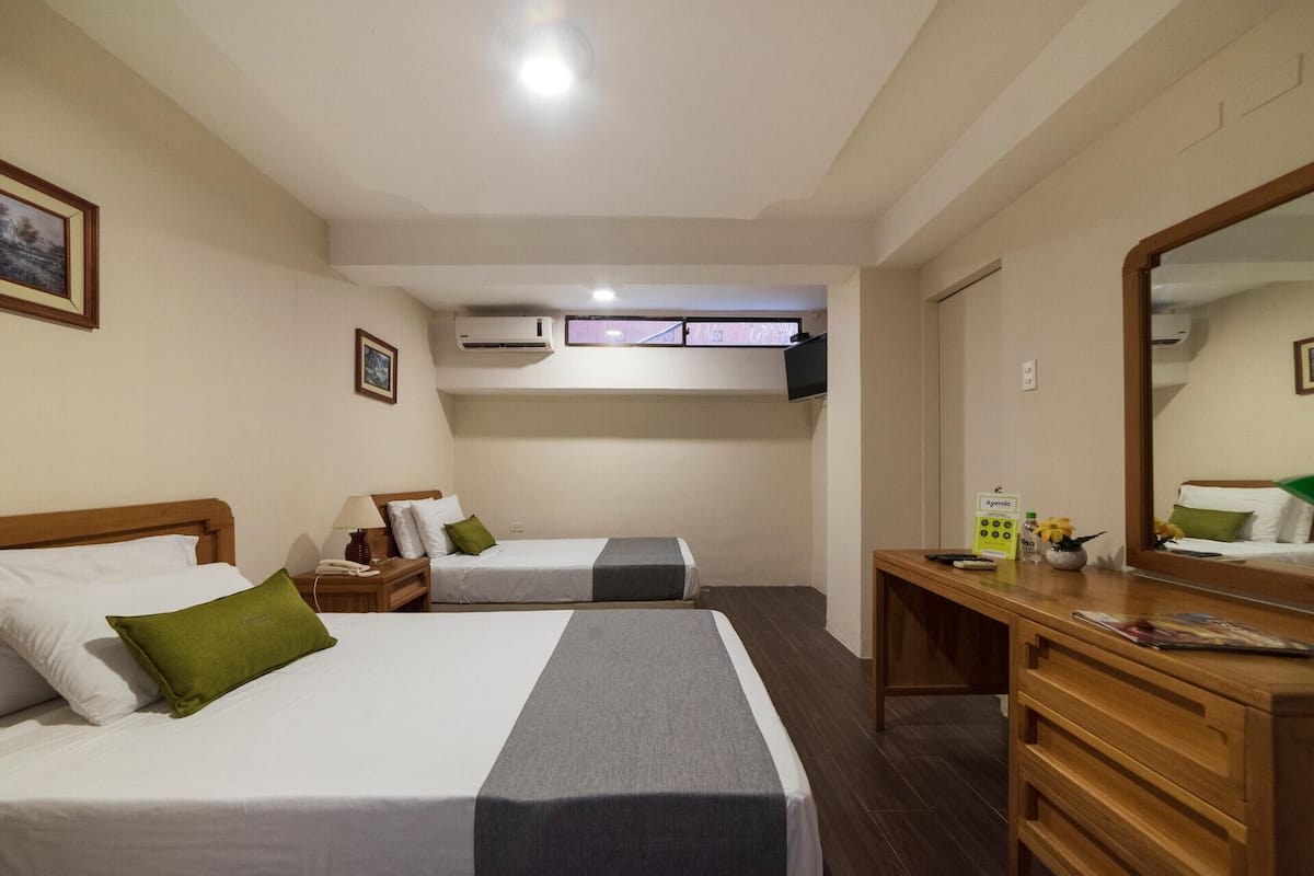 Hypo-allergenic bedding, desk, soundproofing, free WiFi