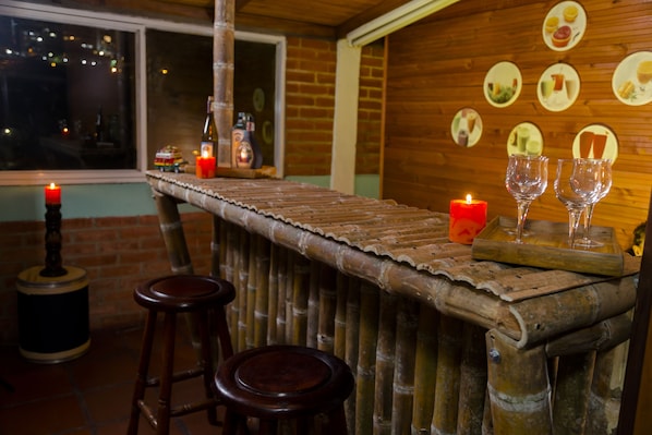 Bar (en la propiedad)